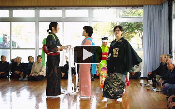 大浦町の疱瘡踊りビデオ上映 - YouTube
